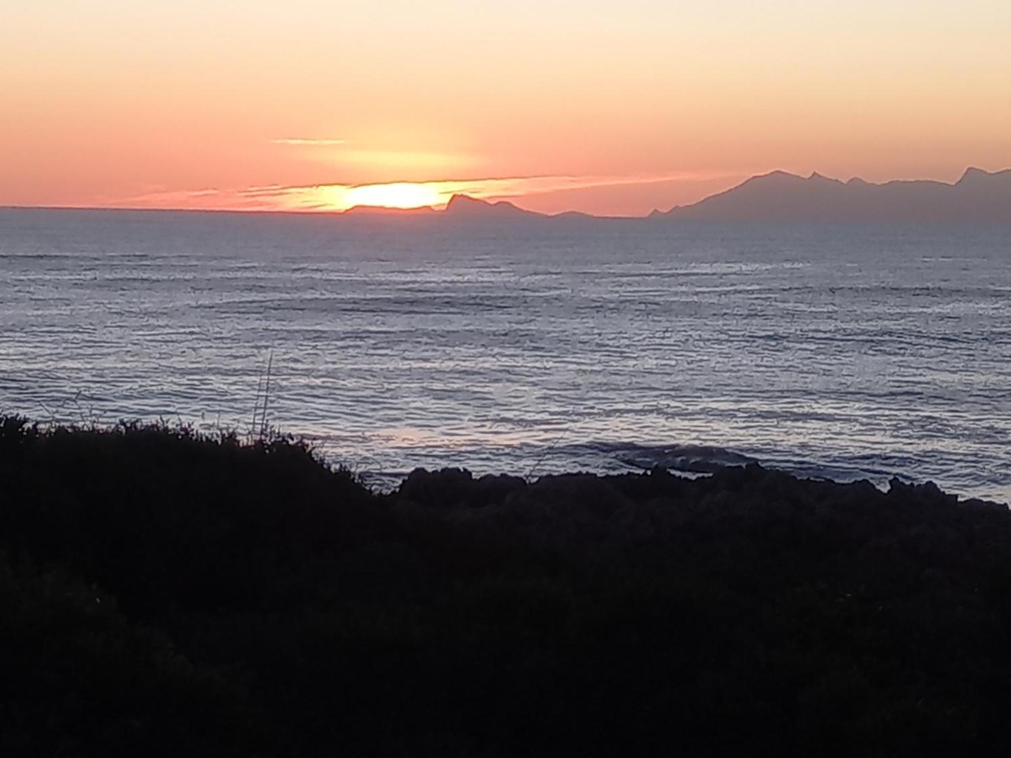 Bedrock Accommodation Gansbaai Exterior photo