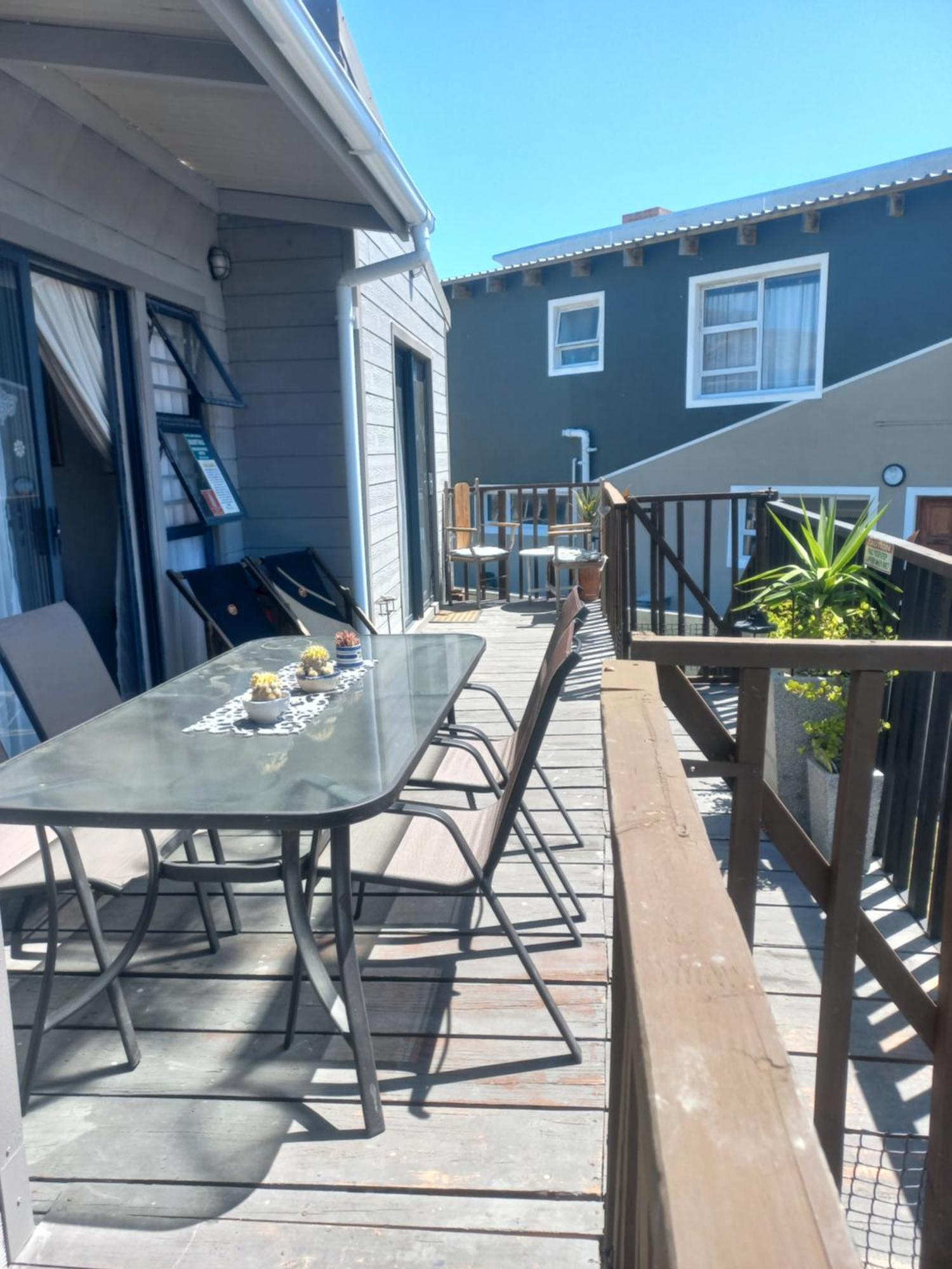 Bedrock Accommodation Gansbaai Exterior photo